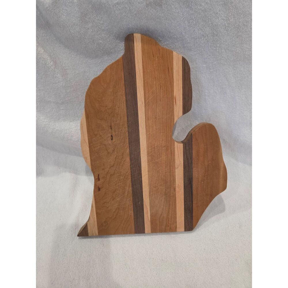 Cento Anni Elements Michigan Shaped Hardwood Cutting Board Serving Tray Ev Logo